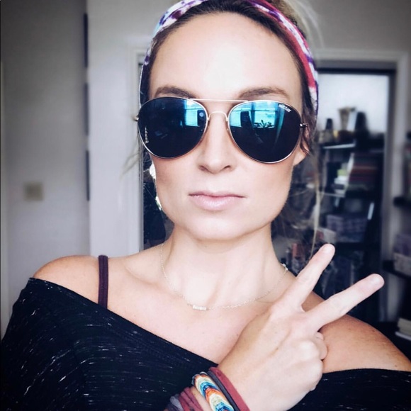 #MeetThePosher 👋🏻🥂✌🏻. FM so I can follow YoU😉 - Picture 6 of 8